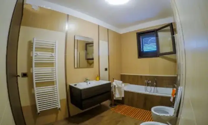 Rexer-San-Pancrazio-Salentino-Camere-in-appartamento-BAGNO