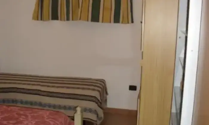 Rexer-Spongano-Bilocale-arredato-CAMERA-DA-LETTO