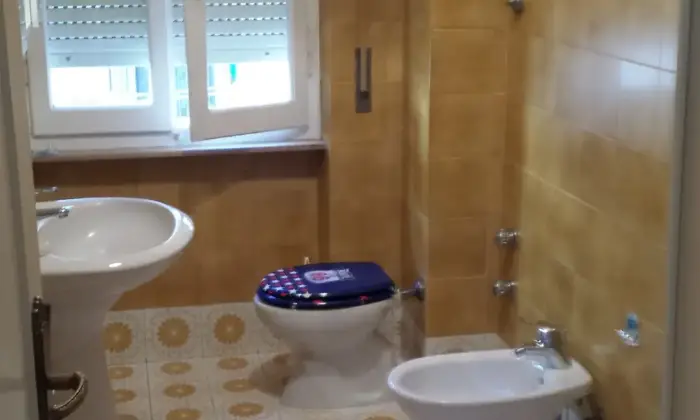 Rexer-Terni-Camere-per-studenti-BAGNO