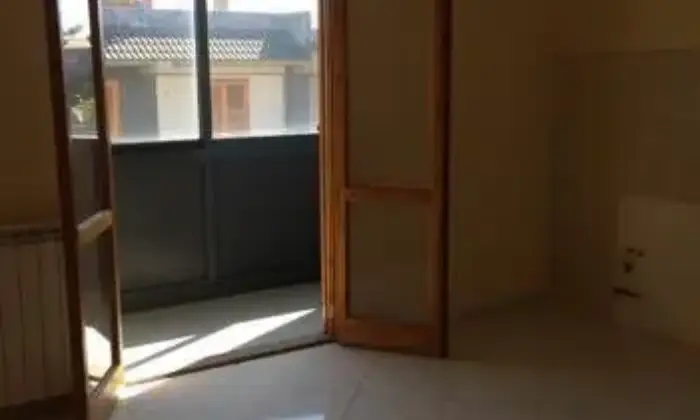 Rexer-Santa-Venerina-Ampio-trilocale-CUCINA