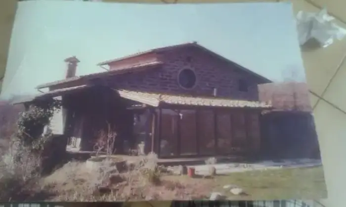 Rexer-Soriano-nel-Cimino-Struttura-per-bb-VILLA