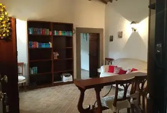 Rexer-Viterbo-Bilocale-ristrutturato-con-rifiniture-di-lusso-SALONE