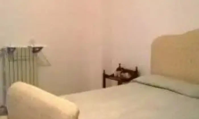 Rexer-Comiso-Appartamento-in-piccolo-condominio-CAMERA-DA-LETTO