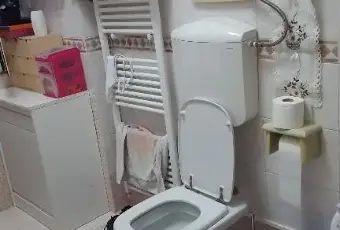 Rexer-Calvizzano-LOCASI-APPARTAMENTO-BAGNO
