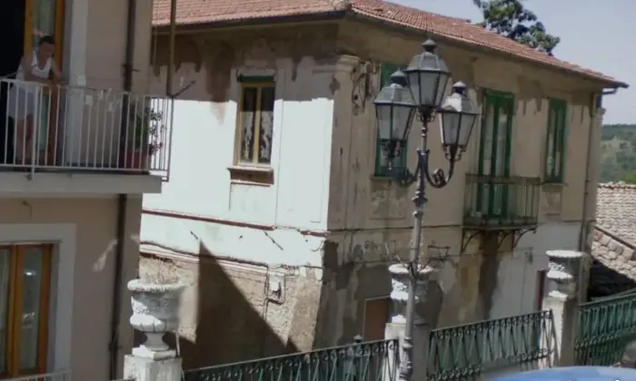 Rexer-Solofra-Palazzo-Stabile-via-Francesco-Guarino-Solofra-Esterno-fabbricato