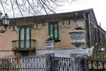Rexer-Solofra-Palazzo-Stabile-via-Francesco-Guarino-Solofra-Esterno-fabbricato