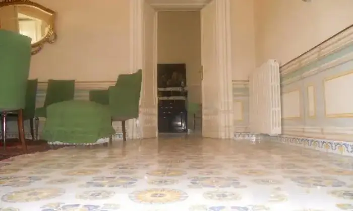 Rexer-Cicciano-Ampio-appartamento-signorile-SALONE