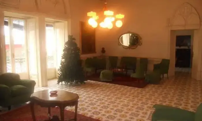 Rexer-Cicciano-Ampio-appartamento-signorile-SALONE