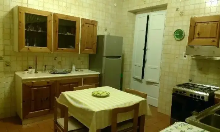 Rexer-Taranto-Appartamento-AMMOBILIATO-CUCINA
