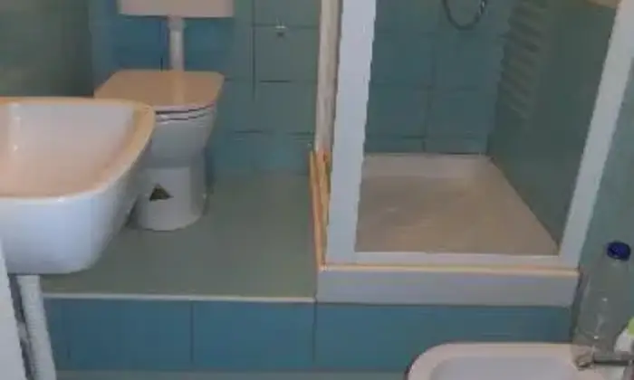 Rexer-Trieste-Appartamento-con-camere-e-bagni-BAGNO