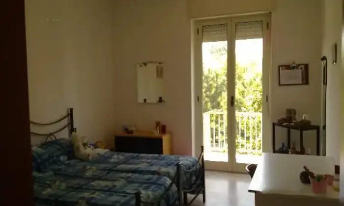 Rexer-Pescara-Camere-doppia-in-Pescara-centro-euro-CAMERA-DA-LETTO