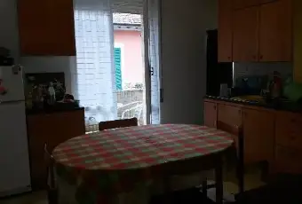 Rexer-Pescara-Luminoso-appartamento-mobiliato-Villa-Sabucchi-CUCINA