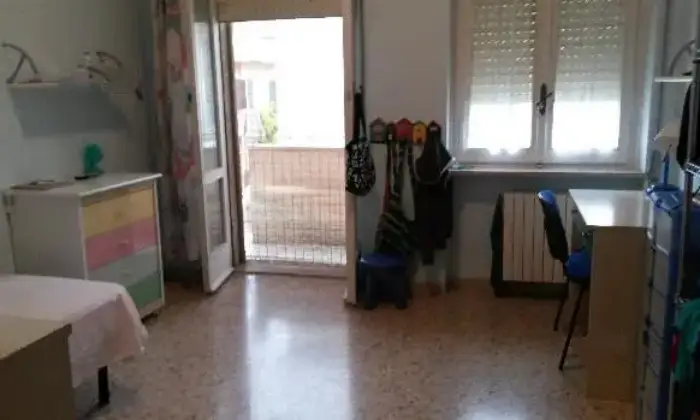 Rexer-Pescara-Luminoso-appartamento-mobiliato-Villa-Sabucchi-CAMERA-DA-LETTO