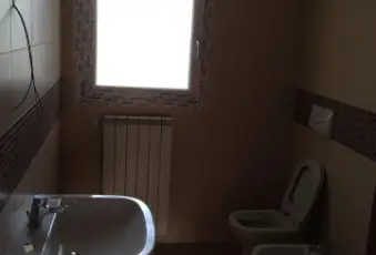 Rexer-LAquila-Bilocale-in-affitto-LAquila-BAGNO