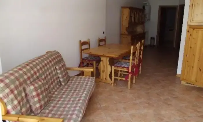 Rexer-Schilpario-Trilocale-in-palazzina-recentemente-ristrutturata-SALONE