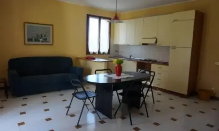 Rexer-Molinella-POSTI-LETTO-IN-VILLA-APPARTAMETO-PIAN-TERRENO-SALONE