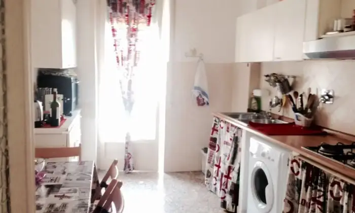 Rexer-Roma-Affittasi-stanza-singola-Monteverde-per-ragazze-CUCINA