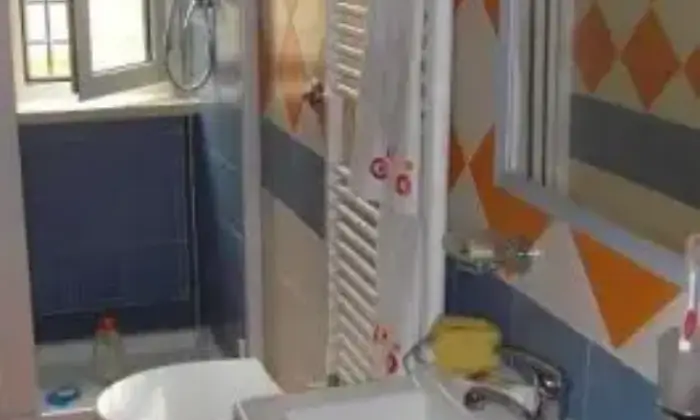 Rexer-LAquila-Affitto-di-quadrilocale-in-via-Gabriele-DAnnunzio-LAquila-BAGNO