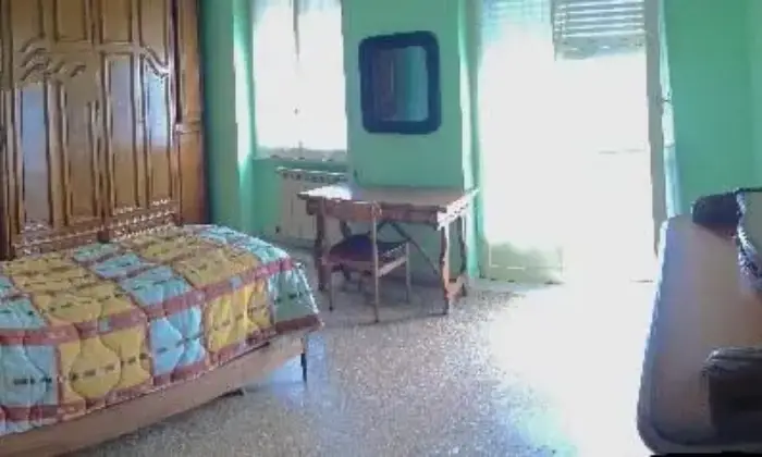 Rexer-Pescara-Camere-in-affitto-x-studentesse-pescara-centro-CAMERA-DA-LETTO