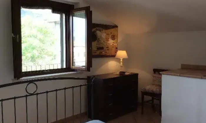 Rexer-LAquila-Appartamento-arredato-CAMERA-DA-LETTO