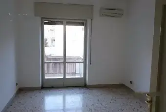 Rexer-Catania-Via-delle-Zagare-Corso-Italia-CAMERA-DA-LETTO
