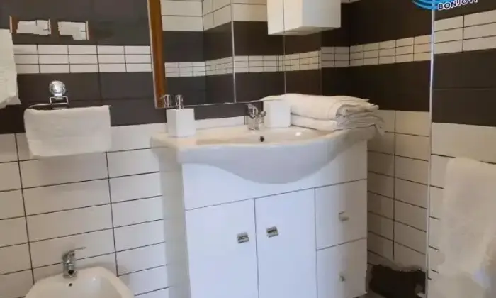 Rexer-Sciacca-Appartamento-con-vista-sul-porto-turistico-Sciacca-BAGNO