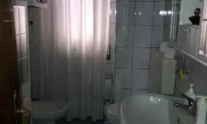 Rexer-Enna-Appartamento-al-piano-in-via-Torre-di-Federico-BAGNO