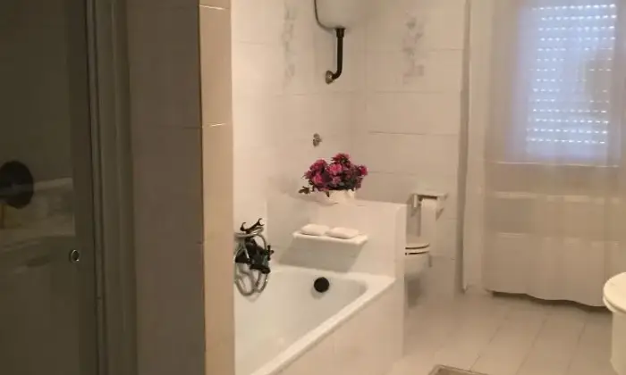 Rexer-Avezzano-APPARTAMENTO-AMMOBILIATO-AD-AVEZZANO-BAGNO