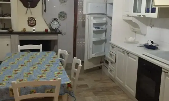 Rexer-Avezzano-APPARTAMENTO-AMMOBILIATO-AD-AVEZZANO-CUCINA