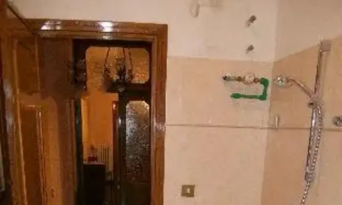 Rexer-Roma-Trilocale-zona-Tor-Vergata-BAGNO