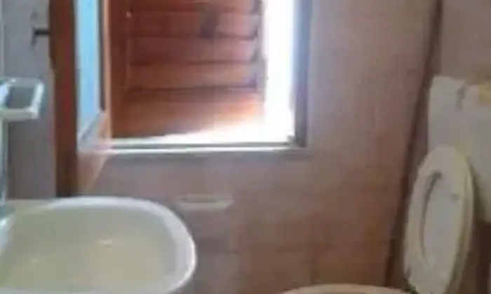 Rexer-Furnari-Bilocale-arredato-BAGNO