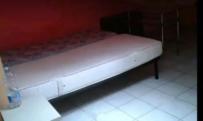 Rexer-Torregrotta-Mansarda-arredata-Torregrotta-CAMERA-DA-LETTO