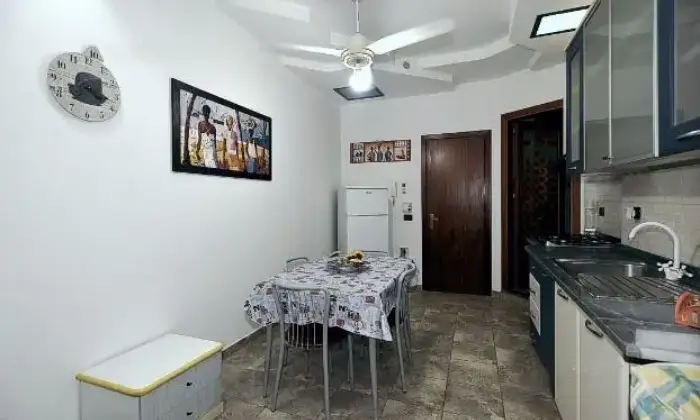 Rexer-Monreale-Bivano-Ristrutturato-con-mobili-nuovi-Climatizzato-CUCINA