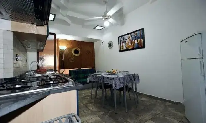 Rexer-Monreale-Bivano-Ristrutturato-con-mobili-nuovi-Climatizzato-CUCINA