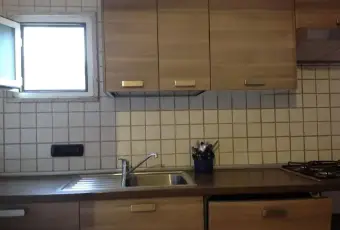 Rexer-Bari-Un-posto-letto-a-studentessa-in-doppia-ampia-e-luminosa-CUCINA