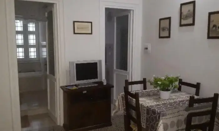 Rexer-Palermo-Stanze-per-studentesselavoratrici-in-pieno-centro-SALONE