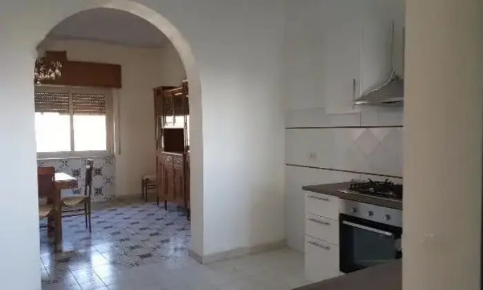 Rexer-San-Pietro-Clarenza-Quadrilocale-ampio-e-luminoso-SALONE
