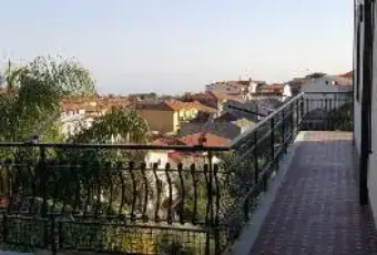 Rexer-San-Pietro-Clarenza-Quadrilocale-ampio-e-luminoso-TERRAZZO