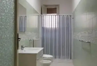 Rexer-Trapani-Ampio-e-spazioso-appartamento-BAGNO