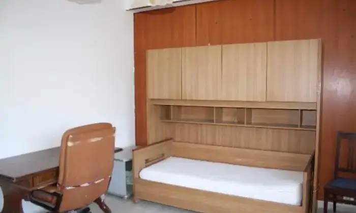 Rexer-Messina-Luminoso-e-ampio-bilocale-per-studenti-CAMERA-DA-LETTO