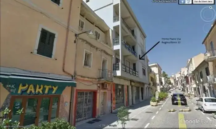Rexer-Olbia-Luminosissima-stanza-uso-studio-zona-centrale-ALTRO