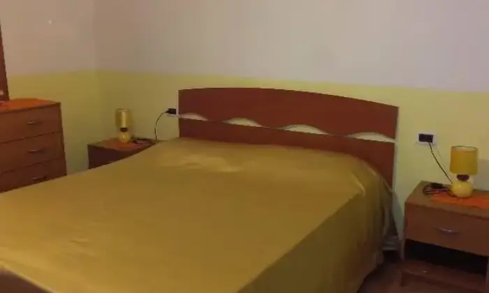 Rexer-San-Giovanni-Suergiu-Camera-doppia-in-appartamento-condiviso-CAMERA-DA-LETTO