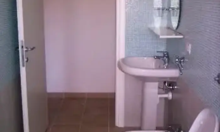 Rexer-Valledoria-Grazioso-bilocale-con-veranda-BAGNO