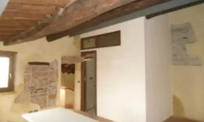 Rexer-Vicopisano-Casalecascina-su-due-piani-con-terreno-SALONE