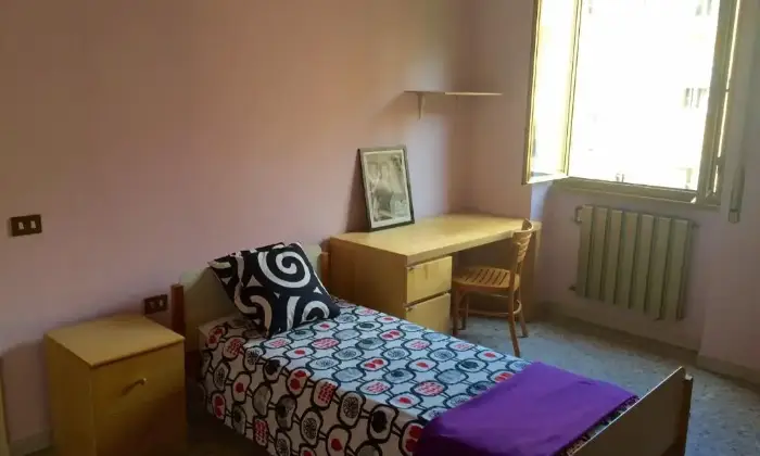 Rexer-Roma-Due-spaziose-camere-singole-per-studente-CAMERA-DA-LETTO