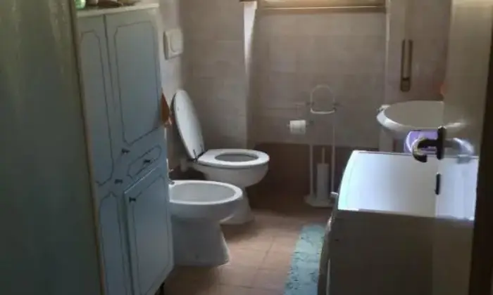 Rexer-Roma-Due-spaziose-camere-singole-per-studente-BAGNO