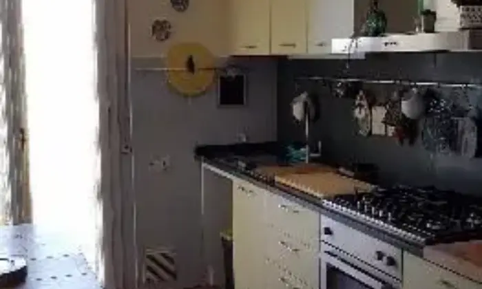 Rexer-Pisa-Camera-singola-per-studenti-in-luminoso-appartamento-CUCINA