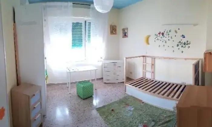 Rexer-Pisa-Camera-singola-per-studenti-in-luminoso-appartamento-CAMERA-DA-LETTO