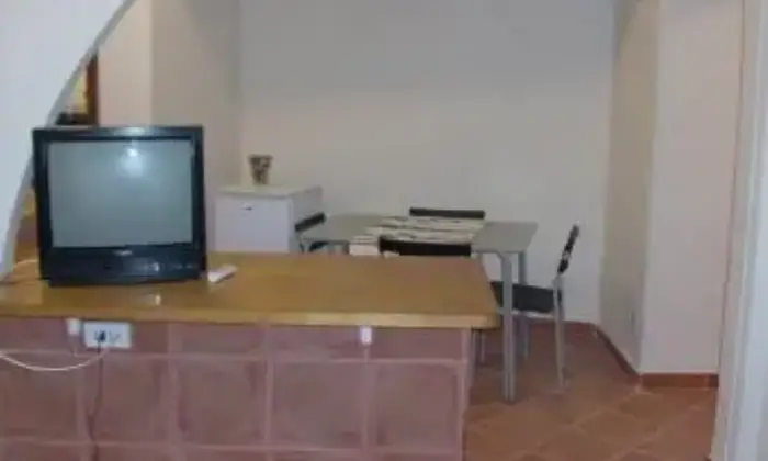 Rexer-Roma-Monolocale-brevi-periodi-CUCINA