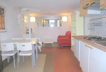 Rexer-Roma-Appartamento-luminoso-e-signorile-CUCINA